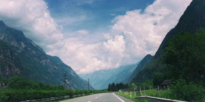 P4网络数据平面可编程技术：驱动智能白盒交换机的软件开发革命