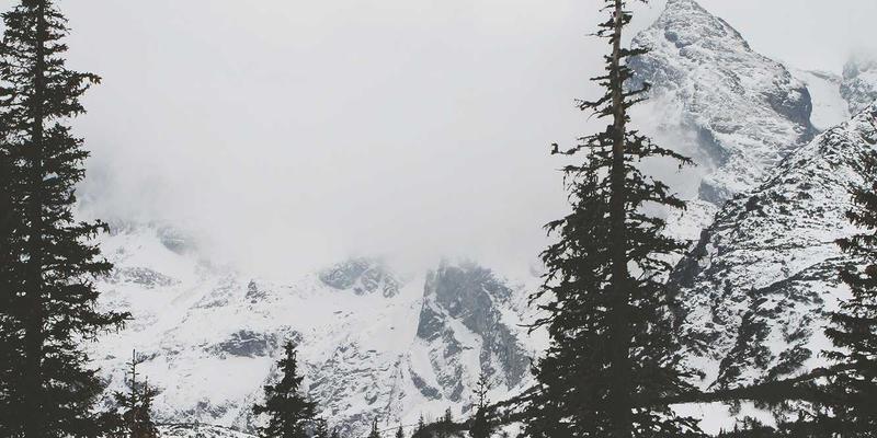 多云与混合云网络互联实战：统一管理策略与YT725编程实践