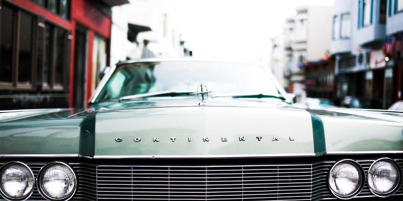 编程视角下的网络技术革新：超融合数据中心网络与无损以太网深度解析